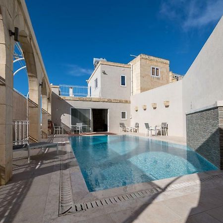 Zeppi'S Luxury Holiday Farmhouse With Private Pool Għarb 外观 照片