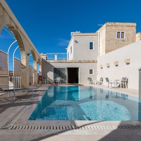 Zeppi'S Luxury Holiday Farmhouse With Private Pool Għarb 外观 照片