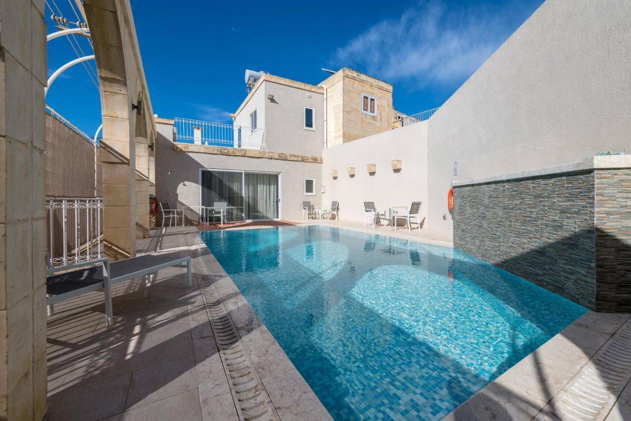 Zeppi'S Luxury Holiday Farmhouse With Private Pool Għarb 外观 照片